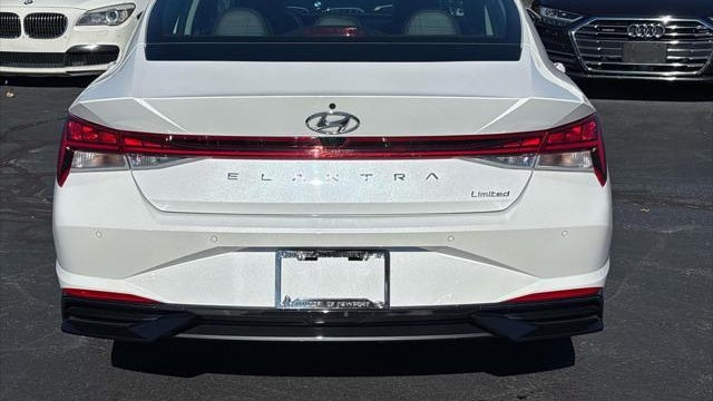 2021 Hyundai ELANTRA Limited