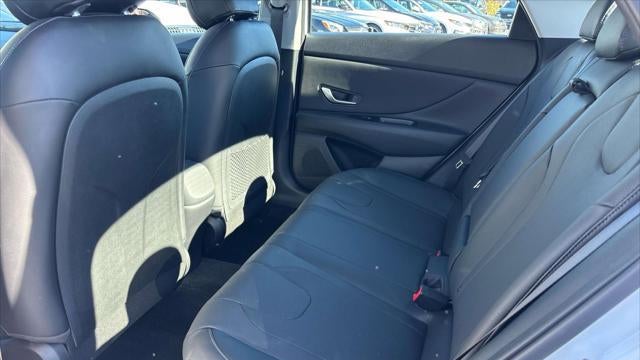 2021 Hyundai ELANTRA Limited