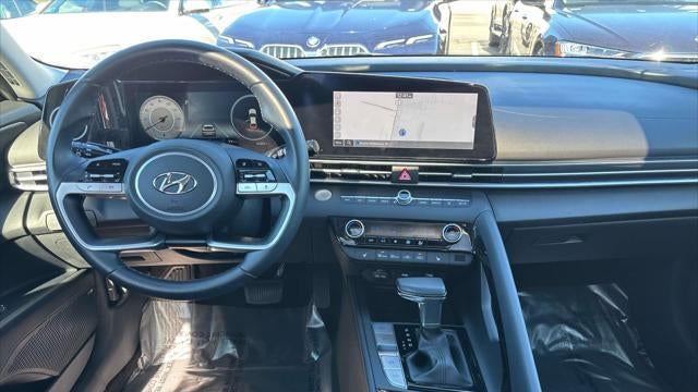 2021 Hyundai ELANTRA Limited