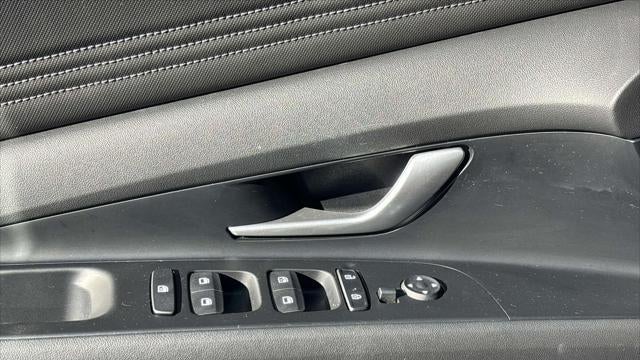 2021 Hyundai ELANTRA Limited