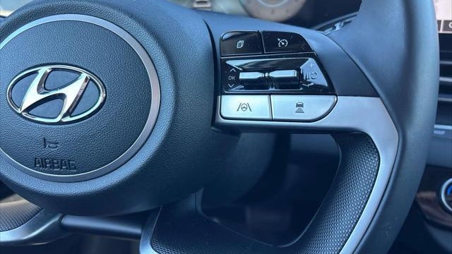 2021 Hyundai ELANTRA Limited