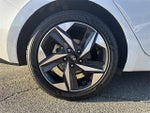 2021 Elantra Thumbnail 17