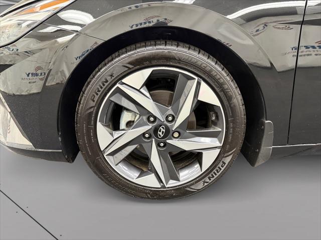 2023 Hyundai Elantra - $18,784