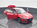 2023 Elantra Thumbnail 29