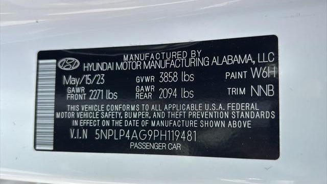 2023 Hyundai ELANTRA Limited