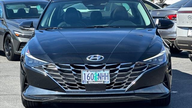 2022 Hyundai ELANTRA Limited