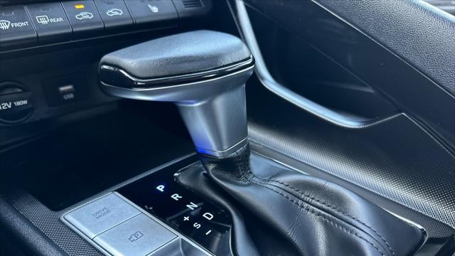 2022 Hyundai ELANTRA Limited