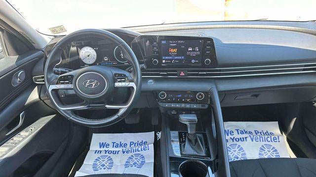 2021 Hyundai ELANTRA SEL