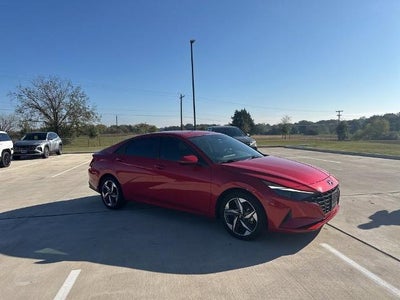 2023 Hyundai Elantra SEL 4DR Sedan