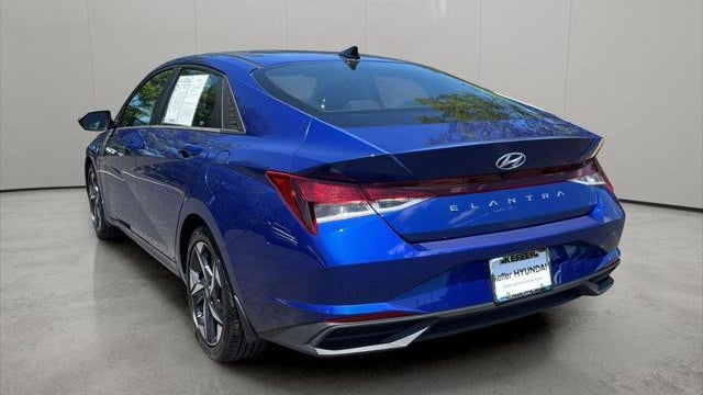2023 Hyundai ELANTRA SEL