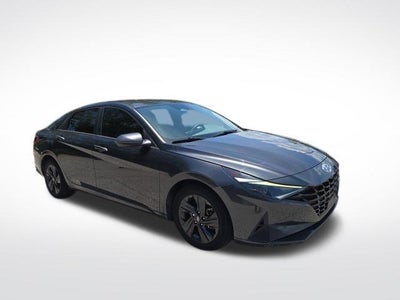 Photo of a 2021 Hyundai Elantra SEL 4DR Sedan for sale