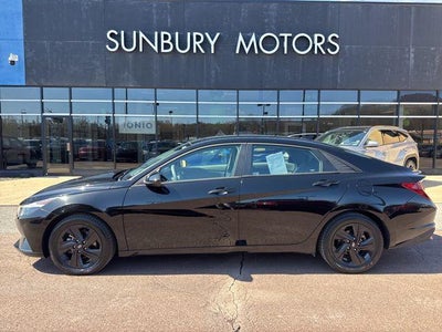 Photo of a 2021 Hyundai Elantra SEL 4DR Sedan for sale