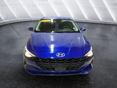 2022 Hyundai Elantra SEL 4DR Sedan