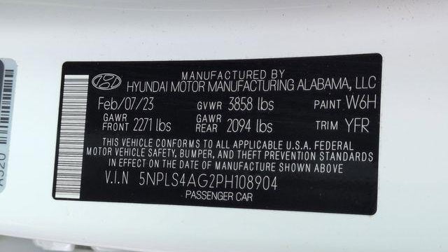 2023 Hyundai ELANTRA SEL