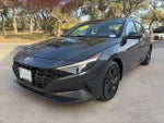 2022 Elantra Thumbnail 2