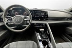 2022 Elantra Thumbnail 13
