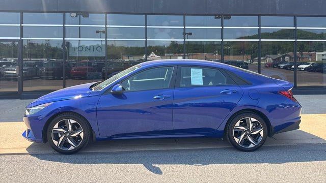 Preowned 2023 Hyundai ELANTRA SEL for Sale