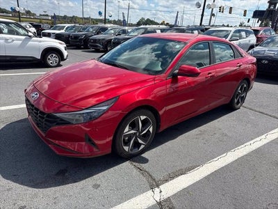 2023 Hyundai Elantra SEL 4DR Sedan