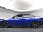 2021 Elantra Thumbnail 32