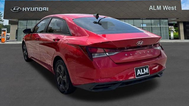 2022 Hyundai ELANTRA SEL