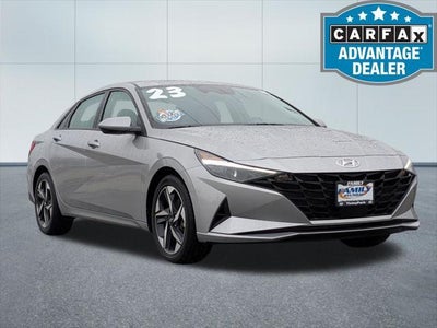 2023 Hyundai Elantra SEL 4DR Sedan