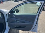 2023 Elantra Thumbnail 13
