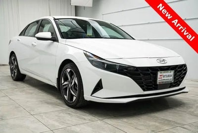 Photo of a 2023 Hyundai Elantra SEL 4DR Sedan for sale