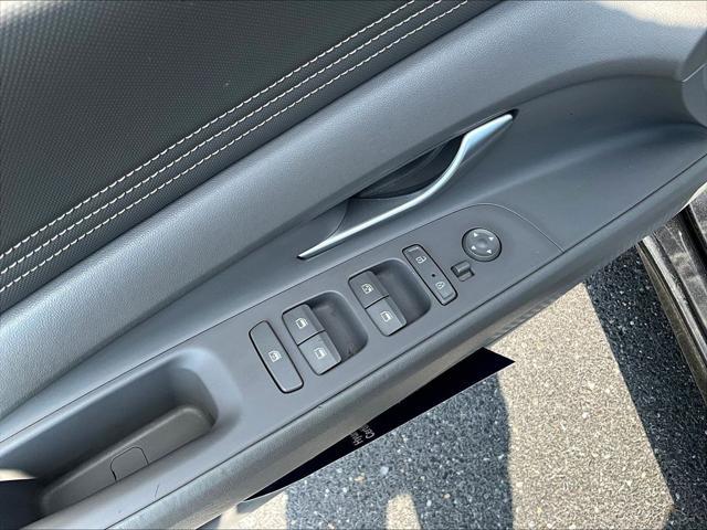 2023 Hyundai Elantra - $15,999