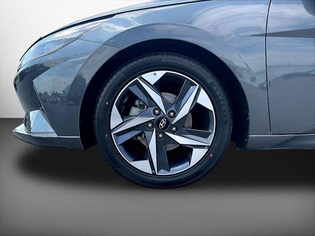 2023 Hyundai Elantra - $15,999