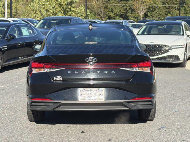 2021 Hyundai Elantra - $13,882
