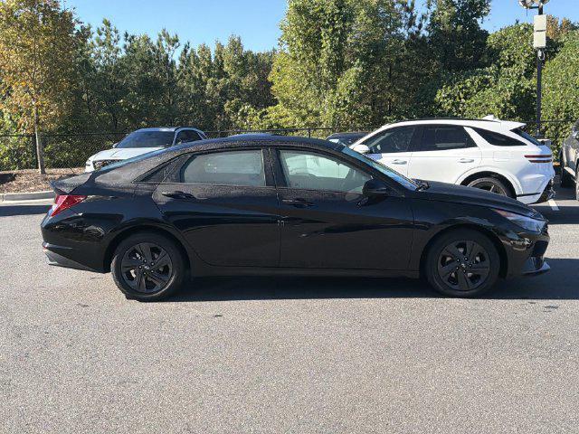2021 Hyundai Elantra - $13,882