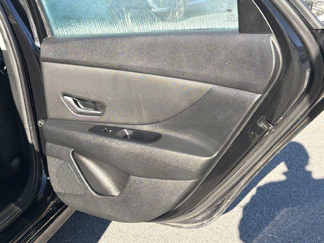 2021 Hyundai Elantra - $13,882