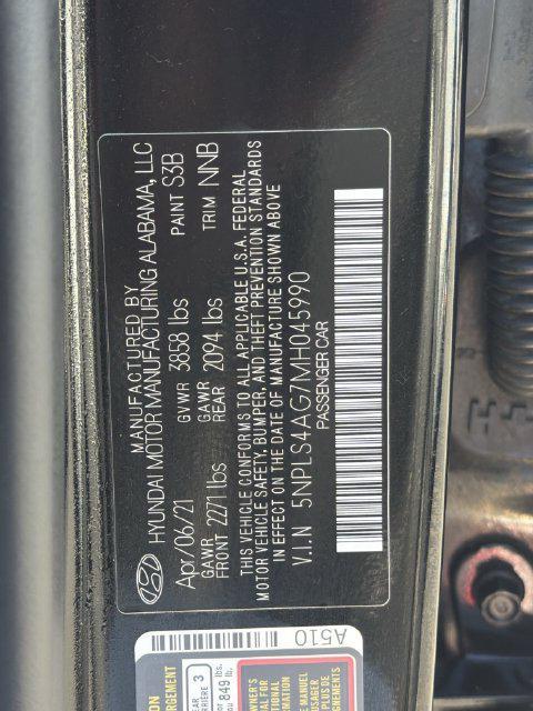 2021 Hyundai Elantra - $13,882