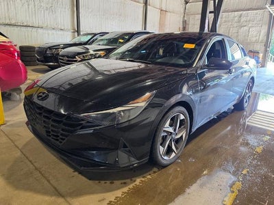 2023 Hyundai Elantra SEL 4DR Sedan