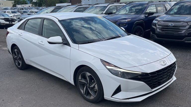 Preowned 2023 Hyundai ELANTRA SEL for Sale
