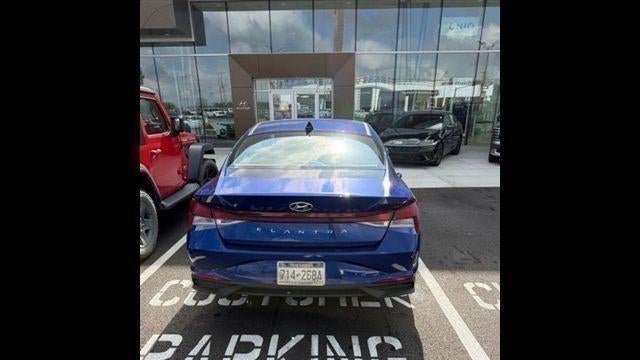 2023 Hyundai ELANTRA SEL