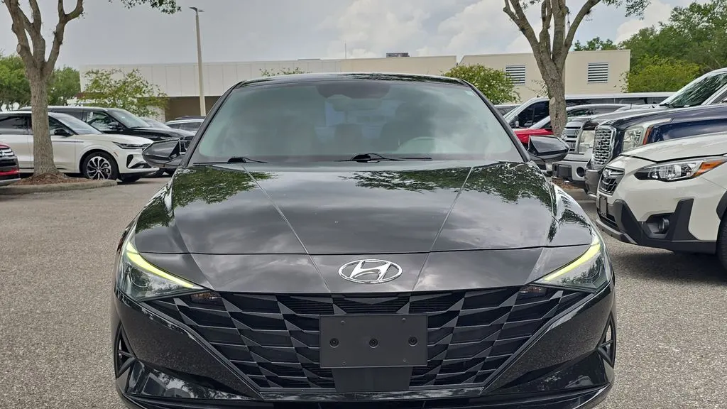 2021 Hyundai ELANTRA SEL