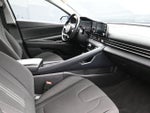 2022 Elantra Thumbnail 25