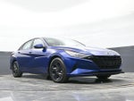 2022 Elantra Thumbnail 36