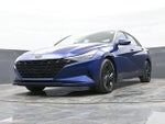 2022 Elantra Thumbnail 38