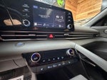 2022 Elantra Thumbnail 18
