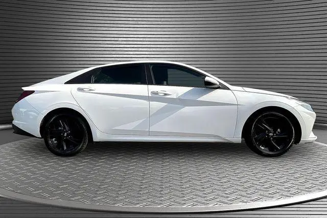 2021 Hyundai Elantra - $14,240
