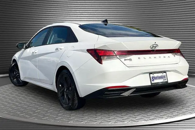 2021 Hyundai Elantra - $14,240