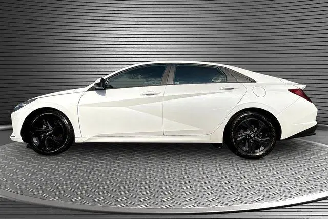 2021 Hyundai Elantra - $14,240