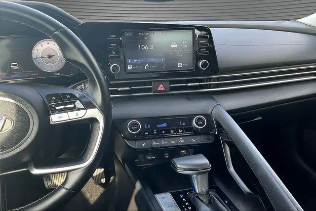 2021 Hyundai Elantra - $14,240