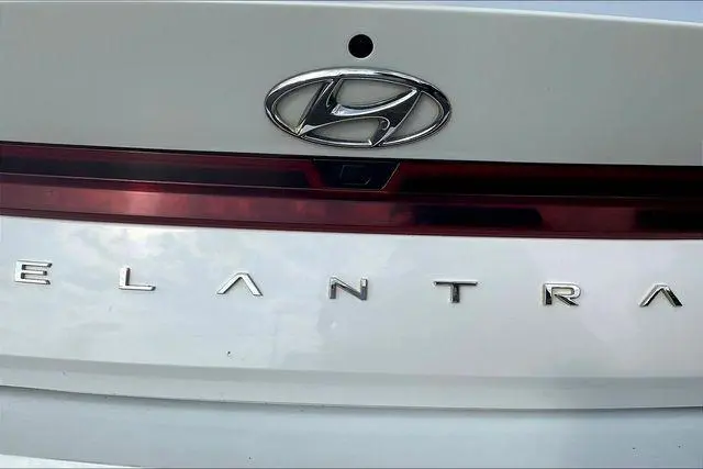 2021 Hyundai Elantra - $14,240