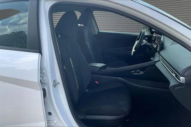 2021 Hyundai Elantra - $14,240