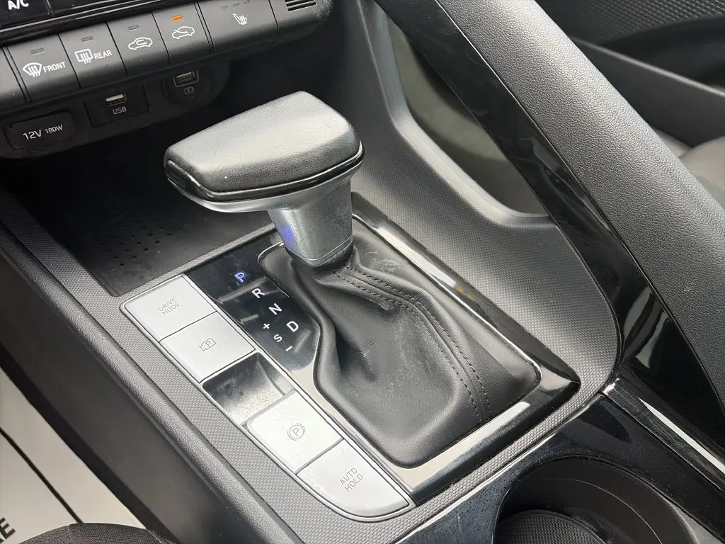 2021 Hyundai Elantra - $16,710