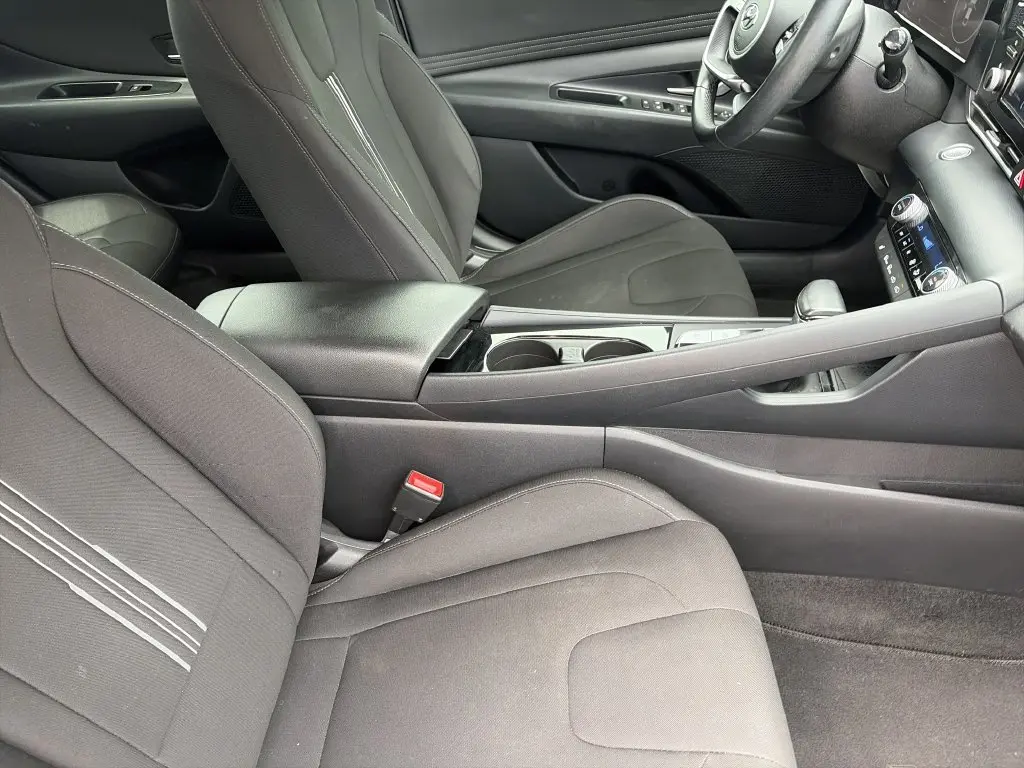 2021 Hyundai Elantra - $16,710