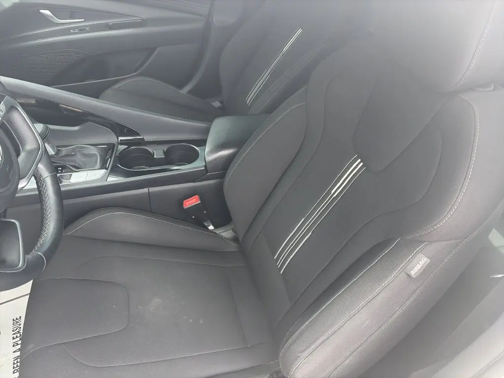 2021 Hyundai Elantra - $16,710